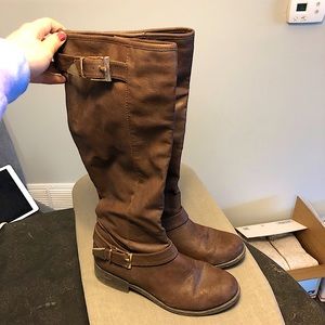 Tall brown boots size 8